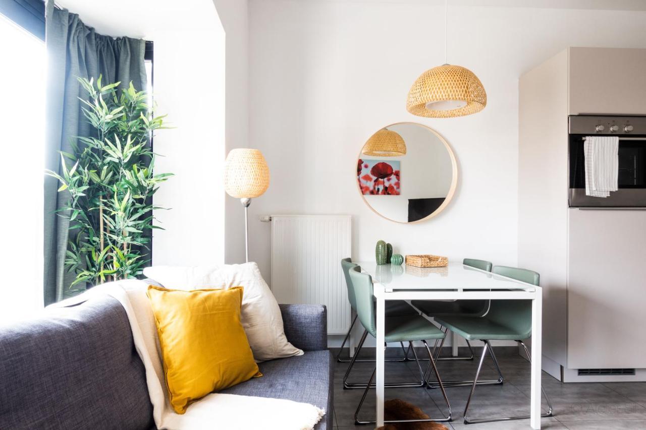 Oneluxstay Antwerp City Centre Exterior photo