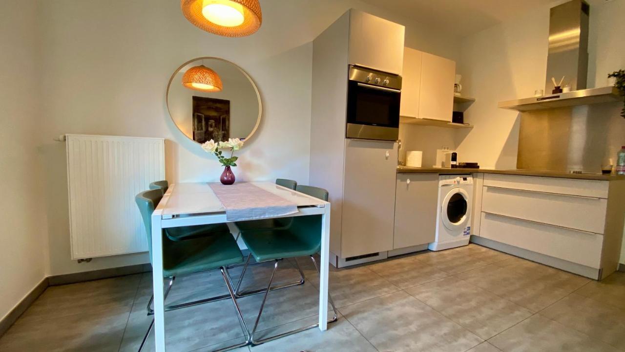 Oneluxstay Antwerp City Centre Exterior photo